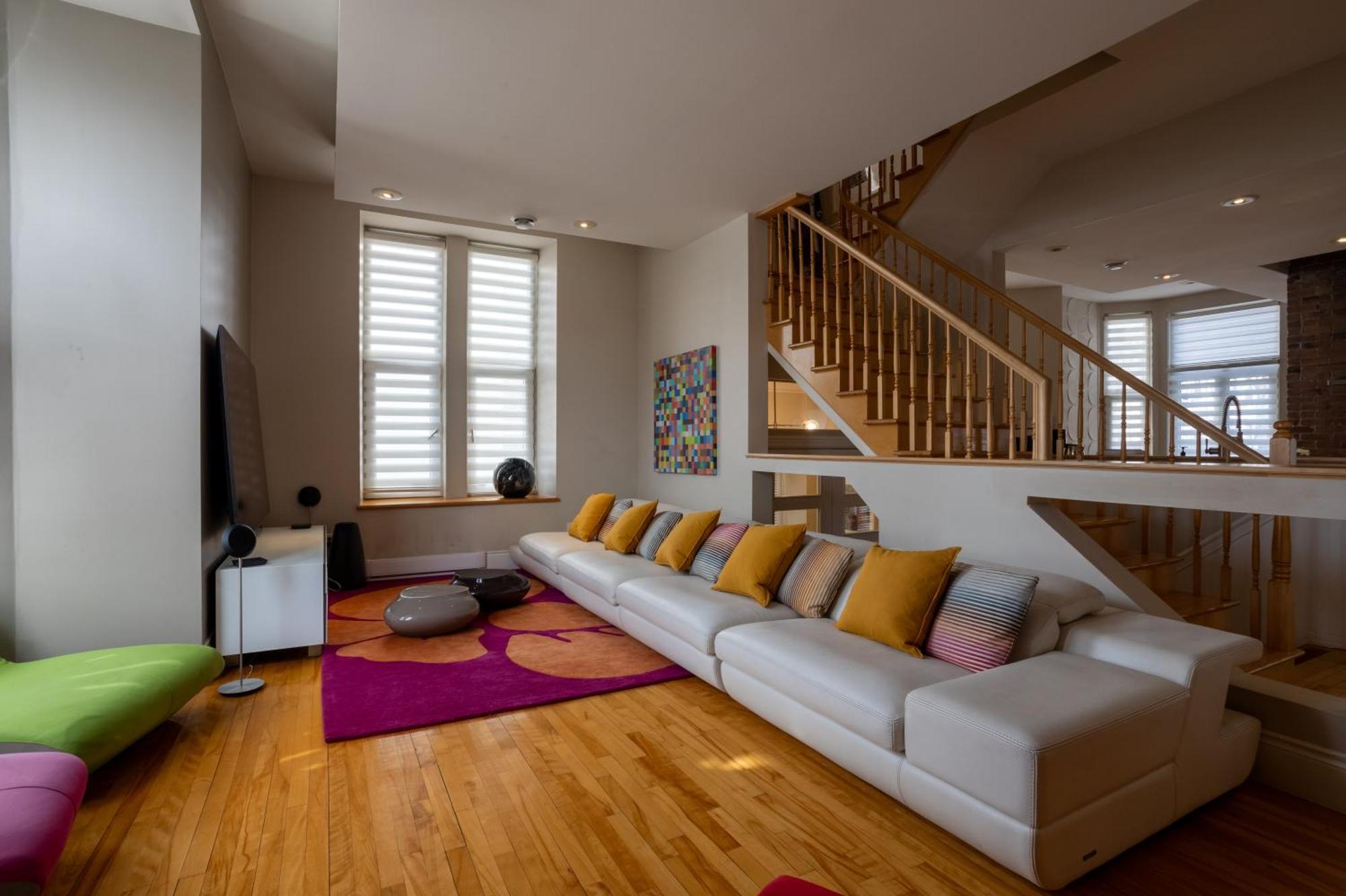 Holiday home Downtown Retreat With Modern Comfort Zf6