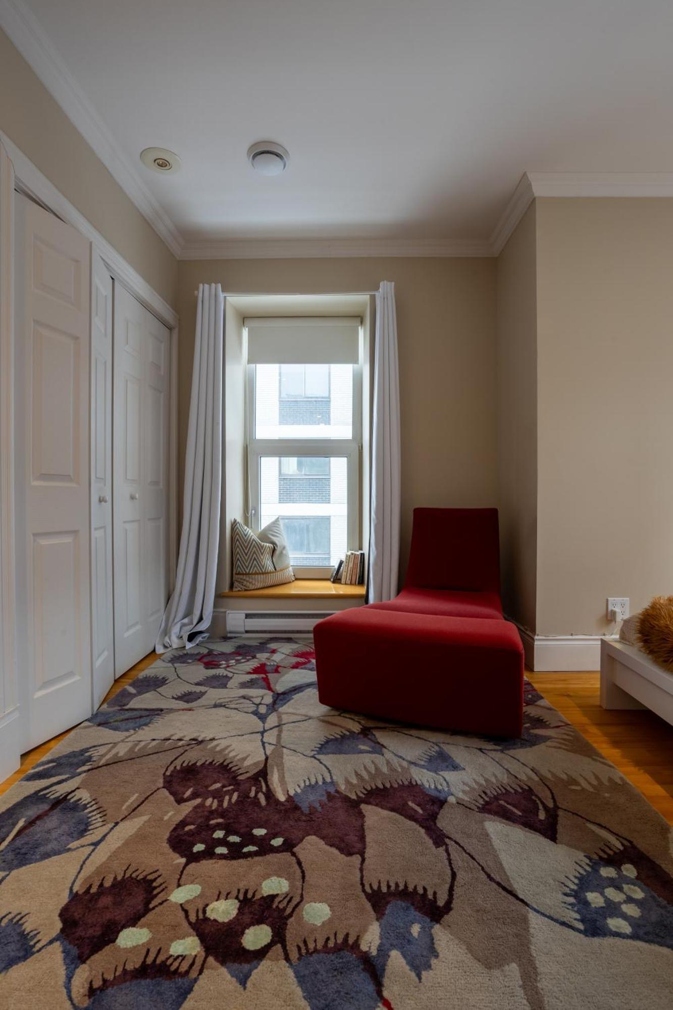 Holiday home Downtown Retreat With Modern Comfort Zf6 *