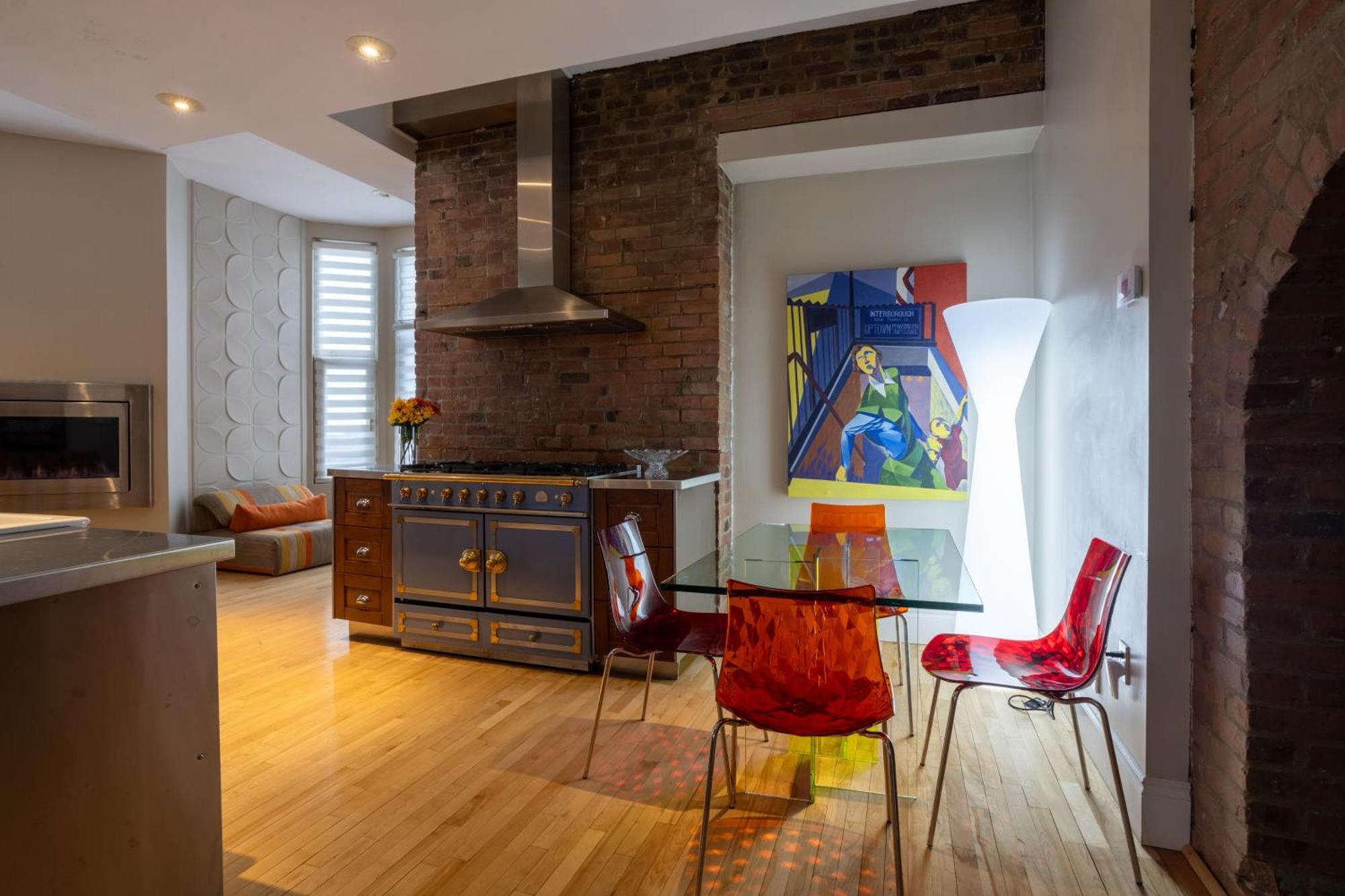 Downtown Retreat With Modern Comfort Zf6 Holiday home Montreal