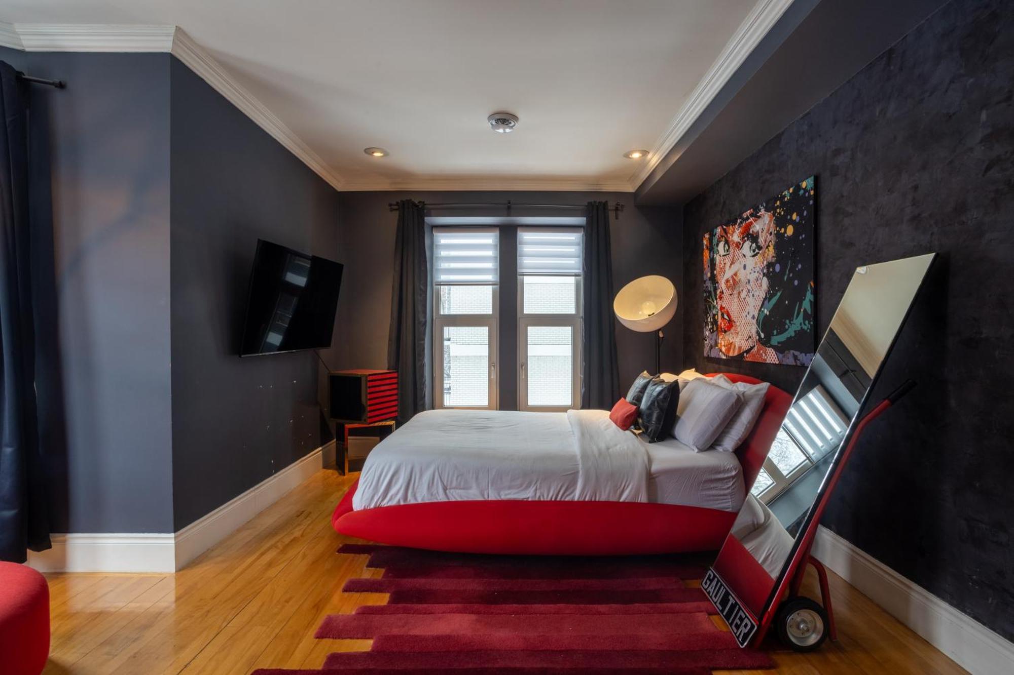 Downtown Retreat With Modern Comfort Zf6 * Montreal