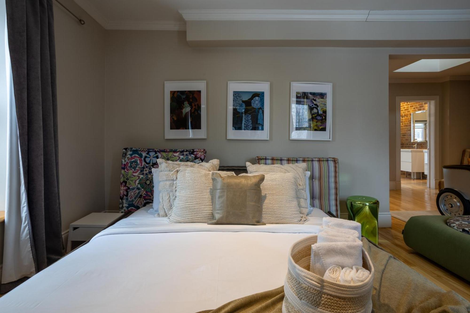 Downtown Retreat With Modern Comfort Zf6 * Montreal
