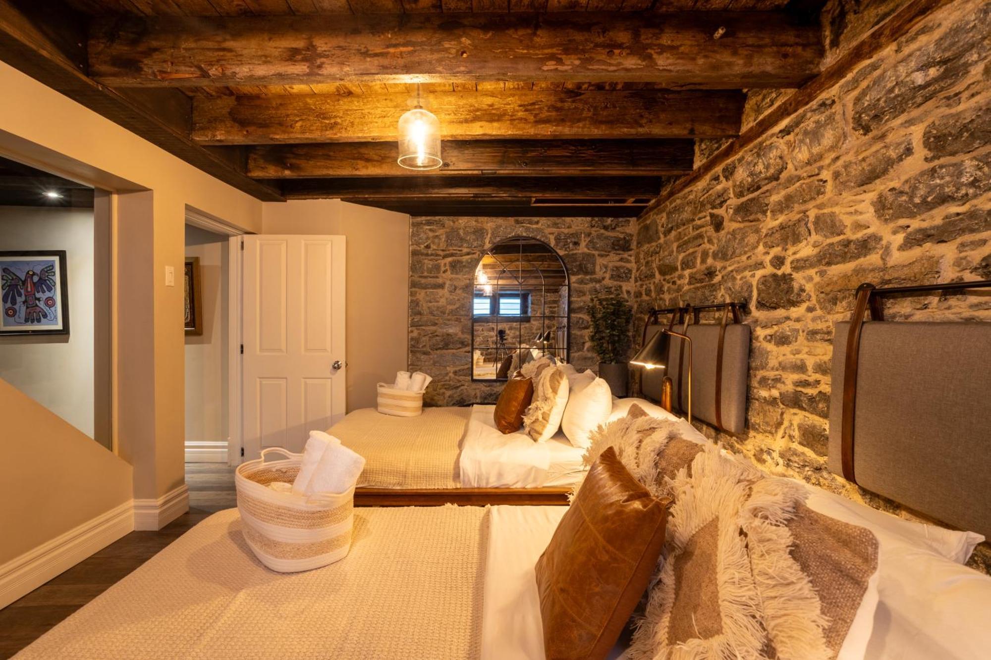 Downtown Retreat With Modern Comfort Zf6 * Montreal