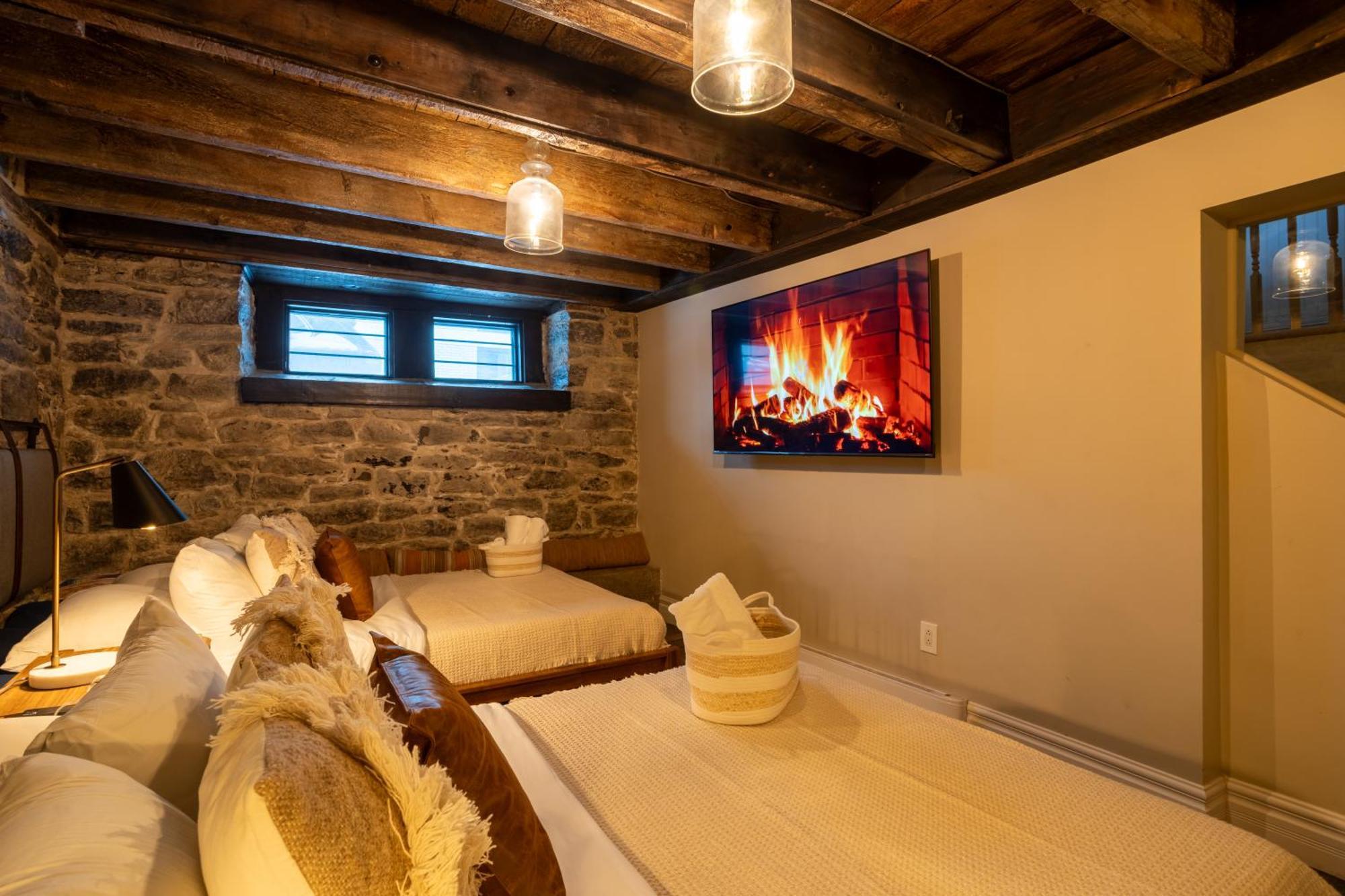 Holiday home Downtown Retreat With Modern Comfort Zf6 Montreal