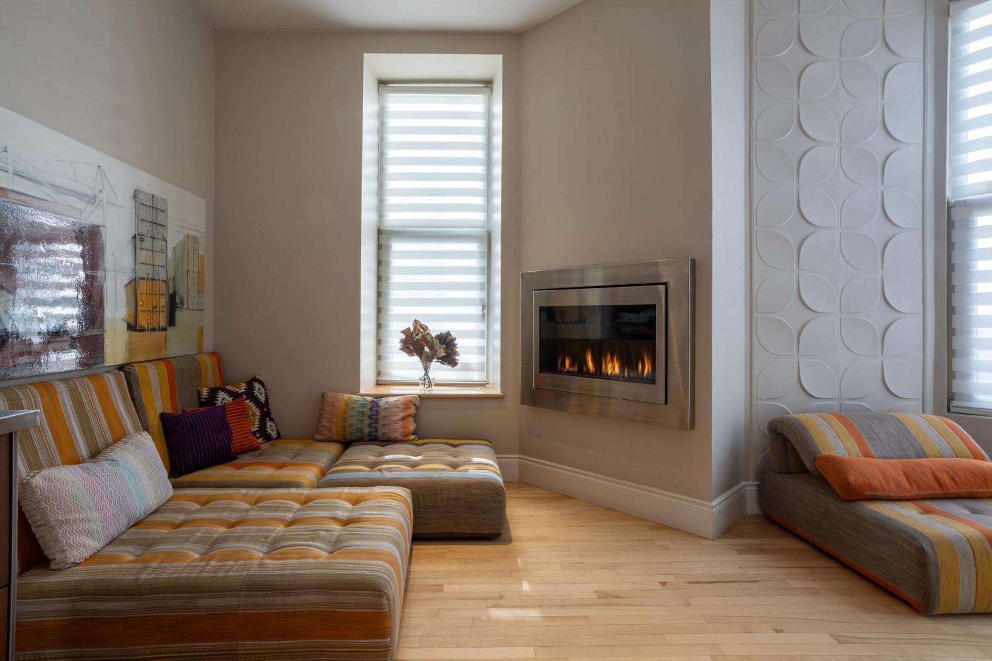 Downtown Retreat With Modern Comfort Zf6