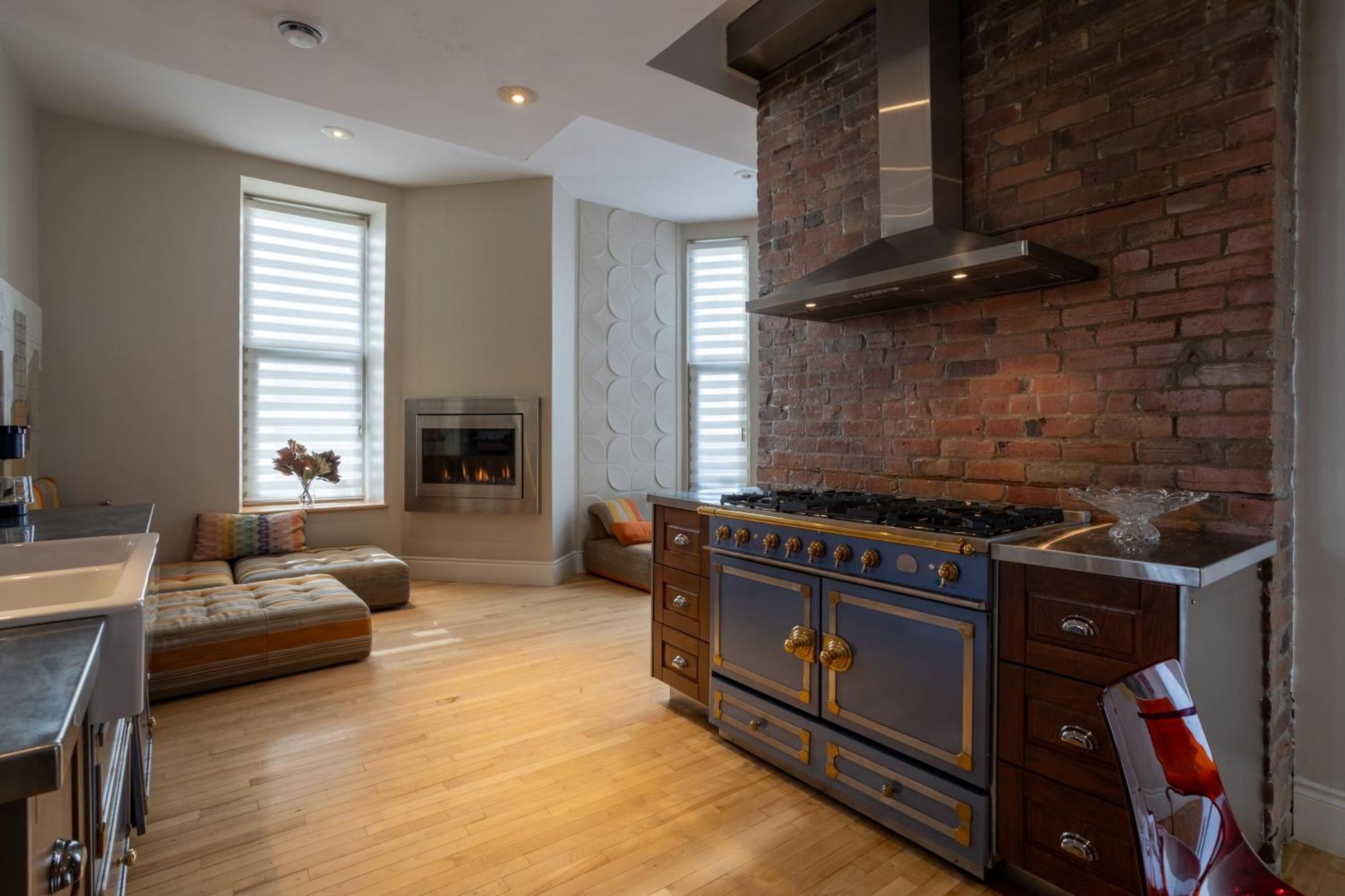 Holiday home Downtown Retreat With Modern Comfort Zf6 Montreal